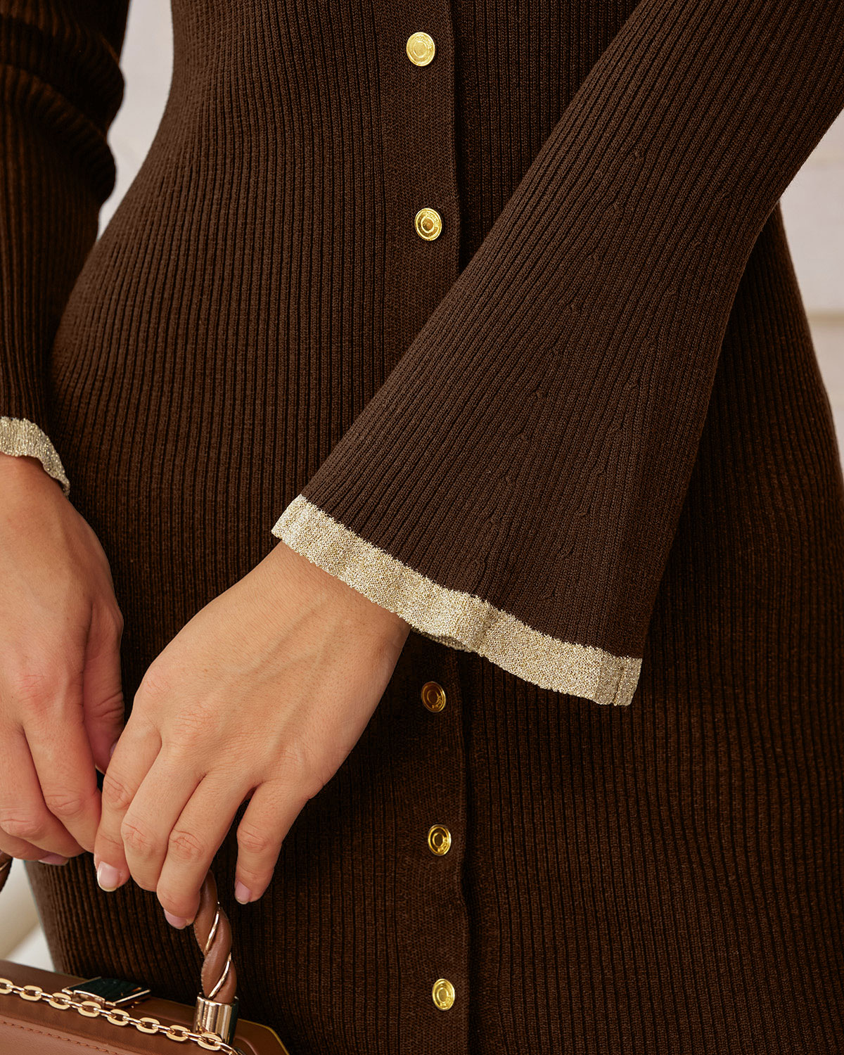 Céleste - Bodycon sweaterkjole med knapper